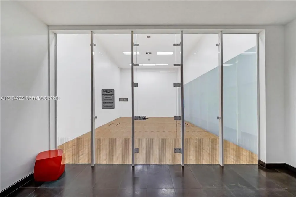 1600 NE 1st Ave #2903 Miami, FL 33132