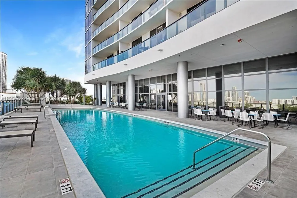 1600 NE 1st Ave #2903 Miami, FL 33132