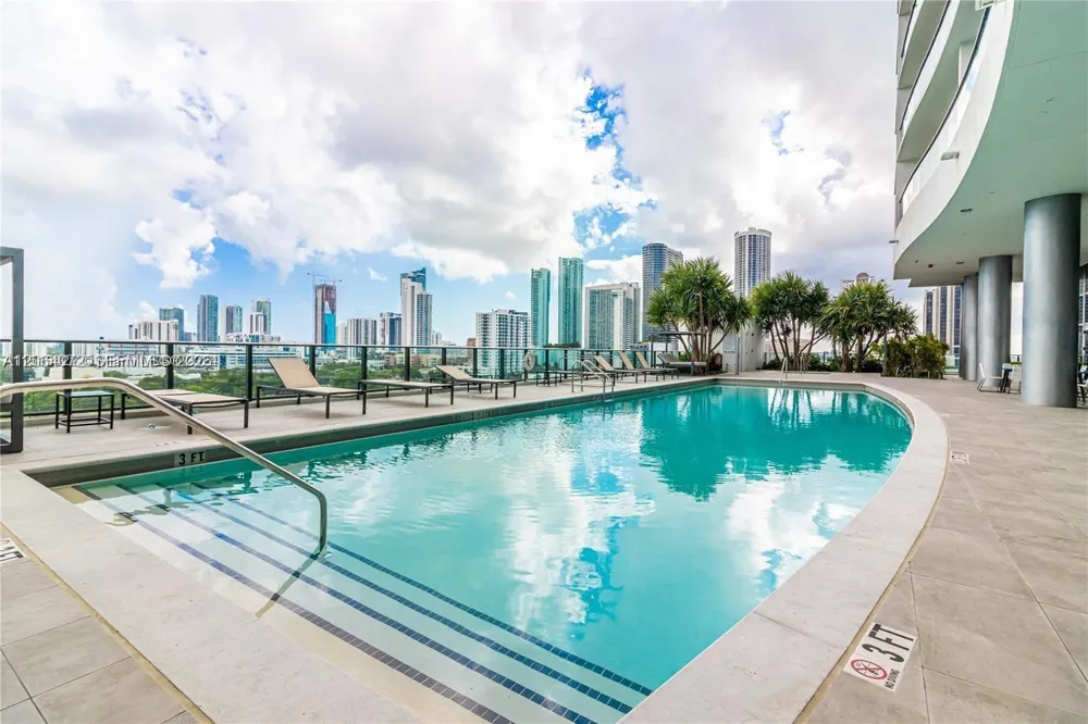 1600 NE 1st Ave #2903 Miami, FL 33132