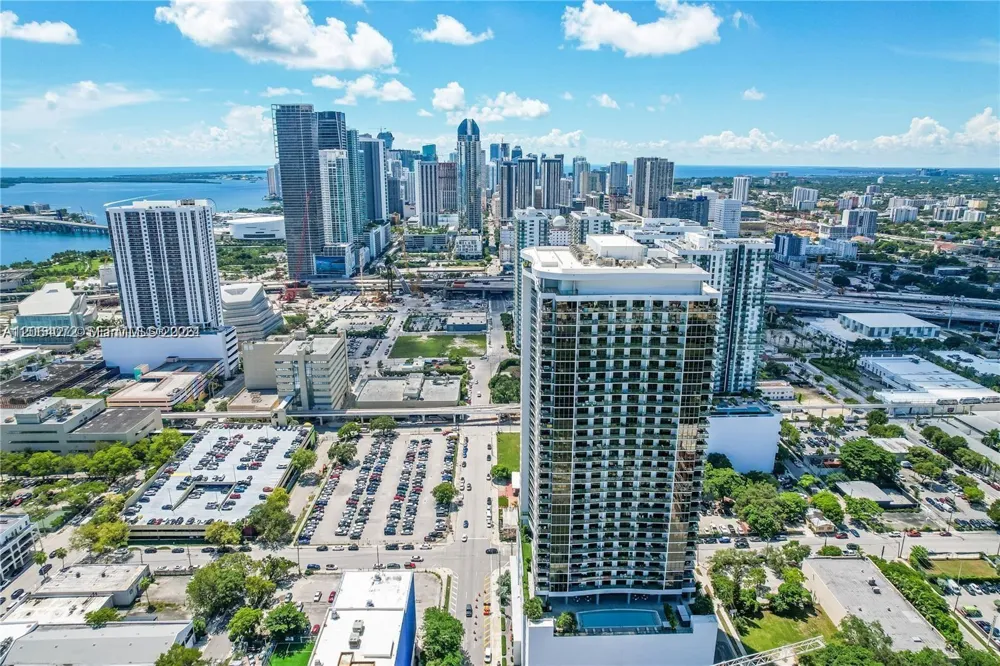 1600 NE 1st Ave #2903 Miami, FL 33132