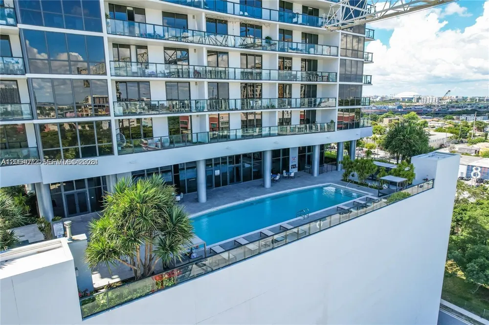 1600 NE 1st Ave #2903 Miami, FL 33132