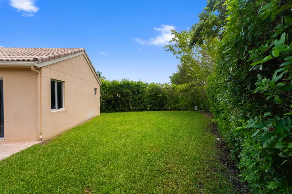 4217 Cherrywood Court Weston, FL 33331