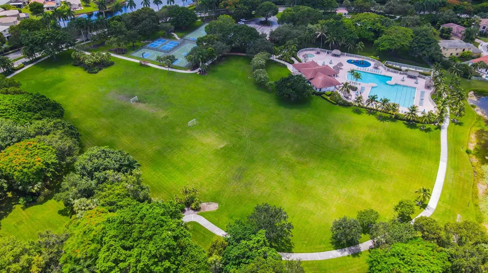 4217 Cherrywood Court Weston, FL 33331