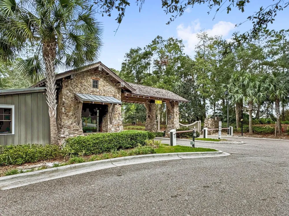 1452 SOURWOOD DRIVE Ocoee, FL 34761