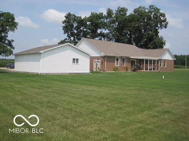 1025 500 W Lebanon, IN 46052