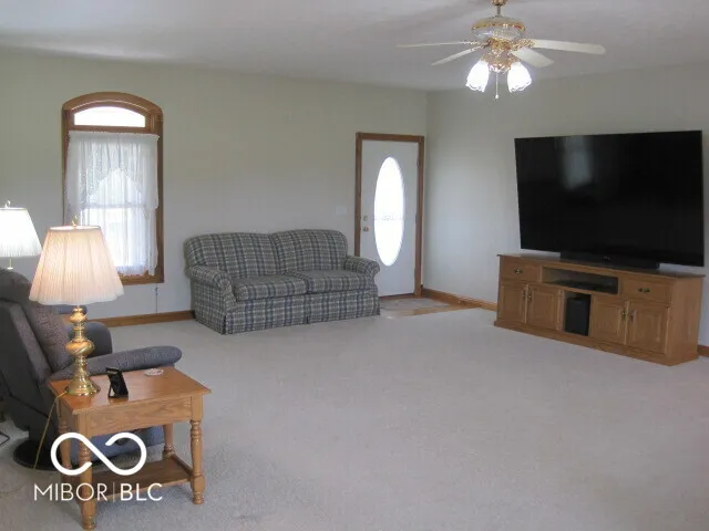 1025 500 W Lebanon, IN 46052