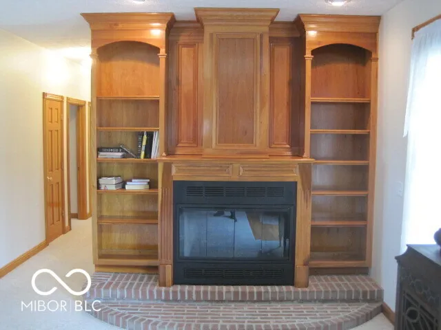 1025 500 W Lebanon, IN 46052