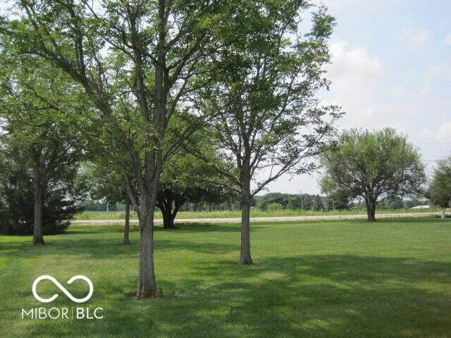 1025 500 W Lebanon, IN 46052