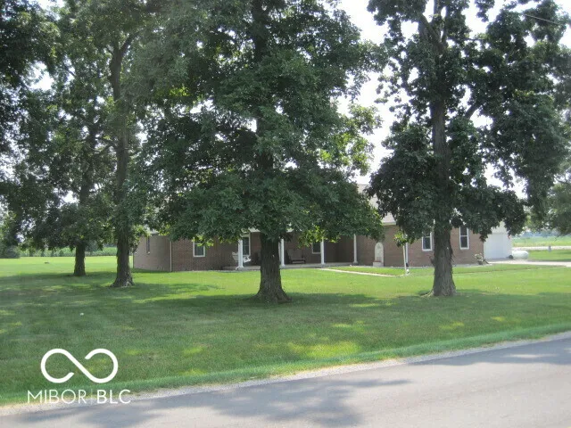 1025 500 W Lebanon, IN 46052