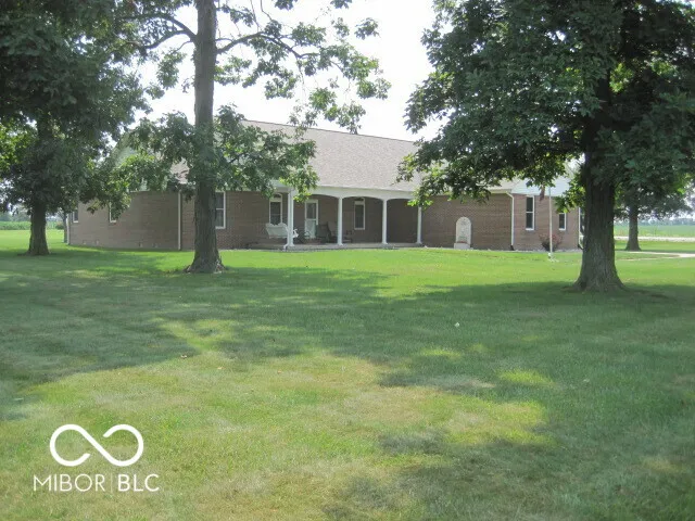 1025 500 W Lebanon, IN 46052