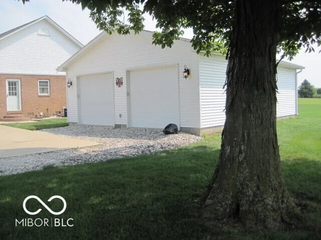 1025 500 W Lebanon, IN 46052