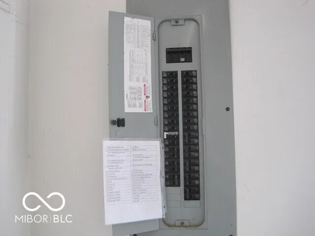 1025 500 W Lebanon, IN 46052