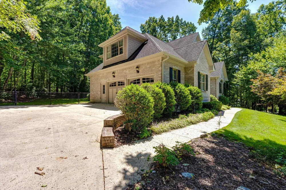 2910 Blue Teal Lane Signal Mountain, TN 37377