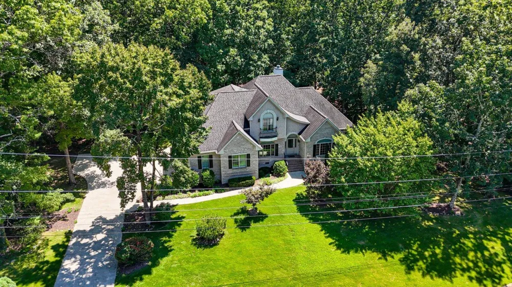 2910 Blue Teal Lane Signal Mountain, TN 37377