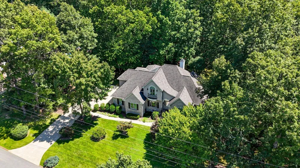 2910 Blue Teal Lane Signal Mountain, TN 37377