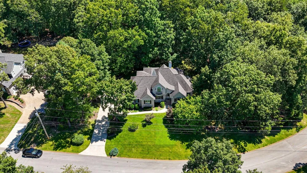2910 Blue Teal Lane Signal Mountain, TN 37377