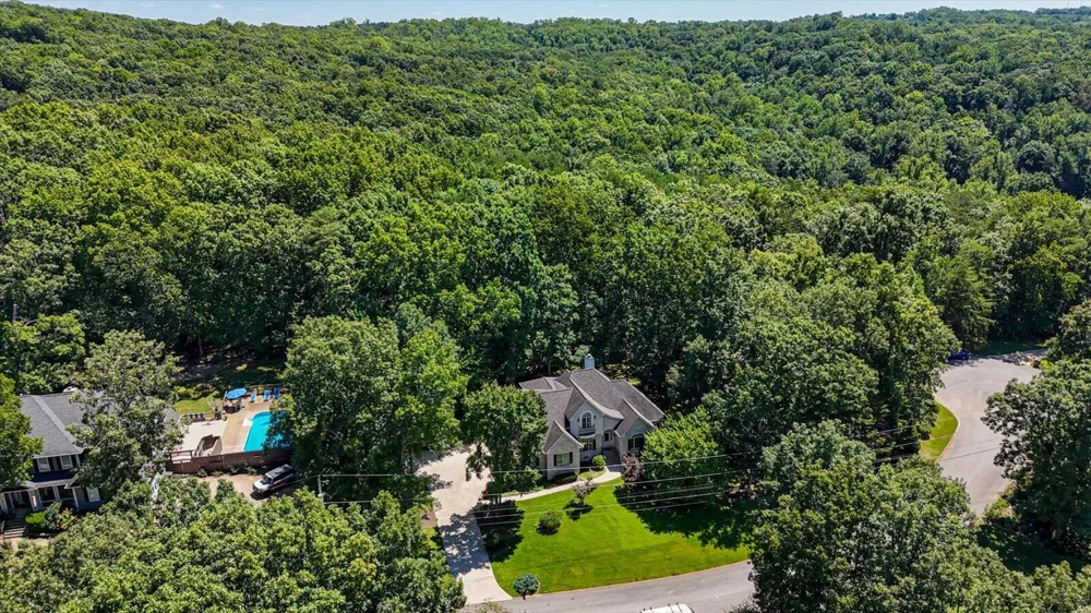 2910 Blue Teal Lane Signal Mountain, TN 37377