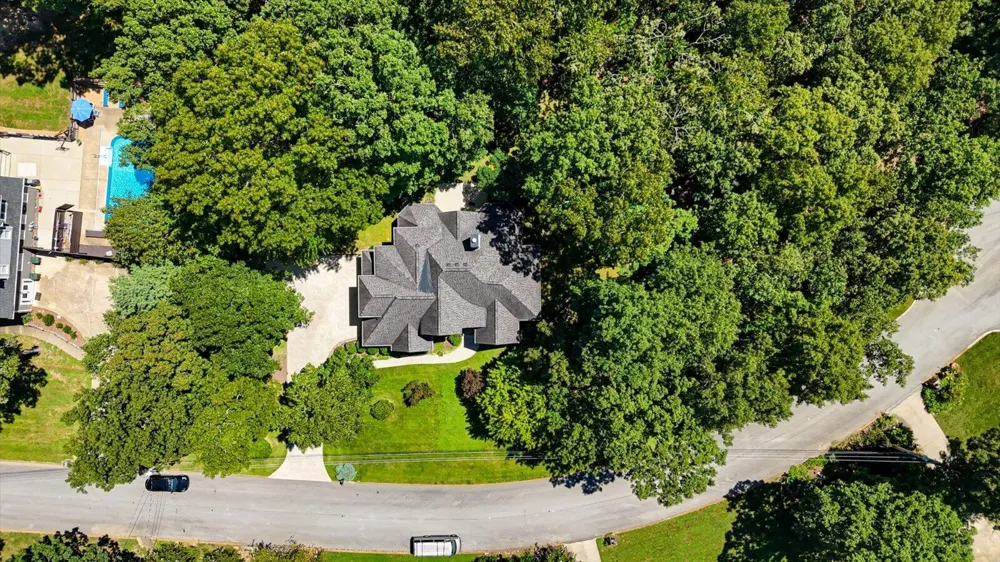 2910 Blue Teal Lane Signal Mountain, TN 37377