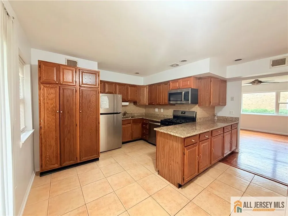 37 Judson Street #10A Edison, NJ 08837
