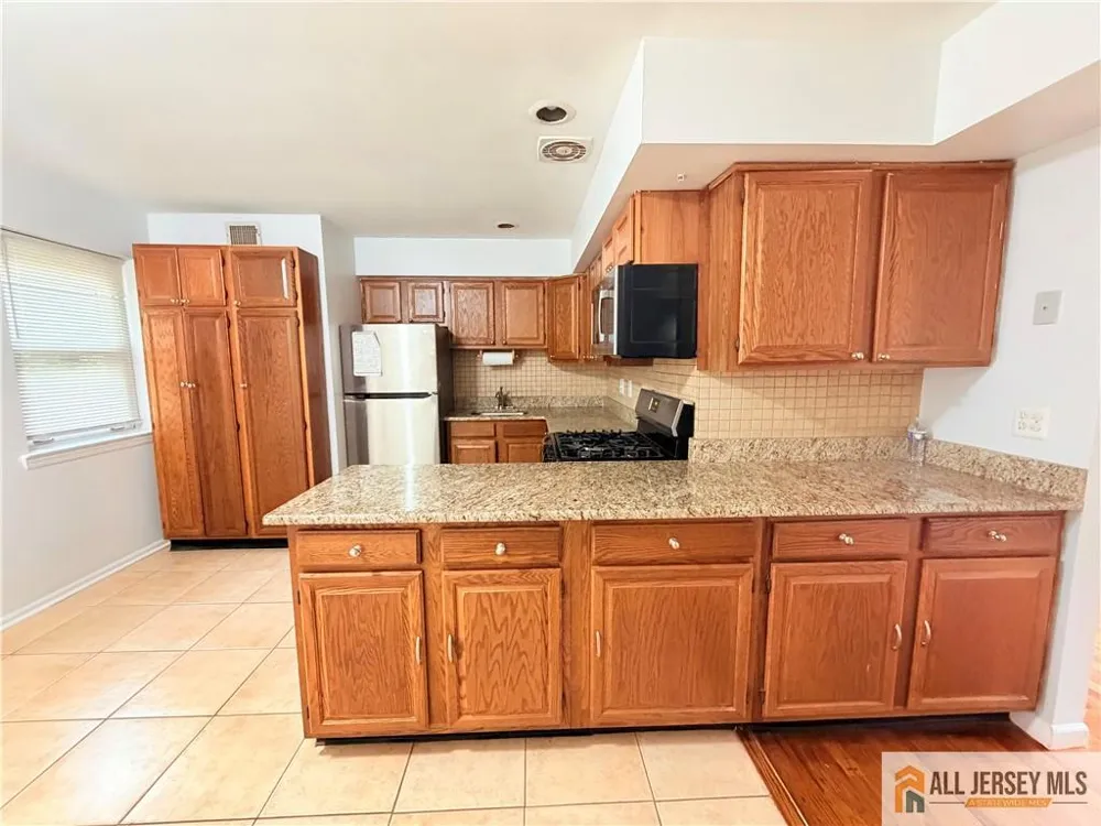 37 Judson Street #10A Edison, NJ 08837