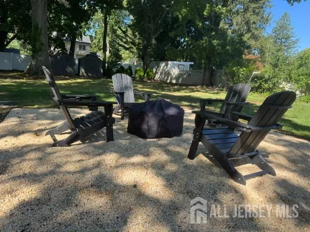 253 Parkview Terrace Middletown, NJ 07738