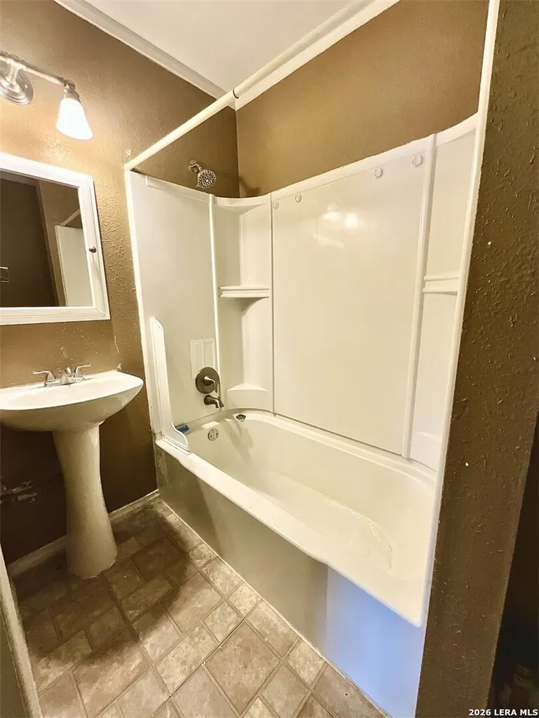 500 S Minneapolis Street Beeville, TX 78102