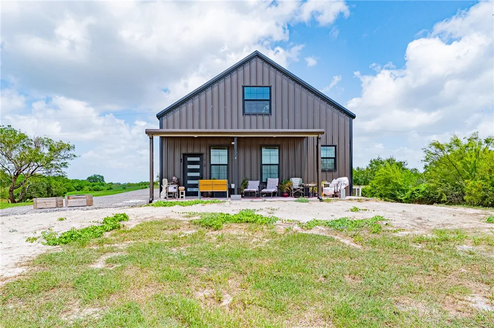 1102 1st Street Bayside, TX 78340