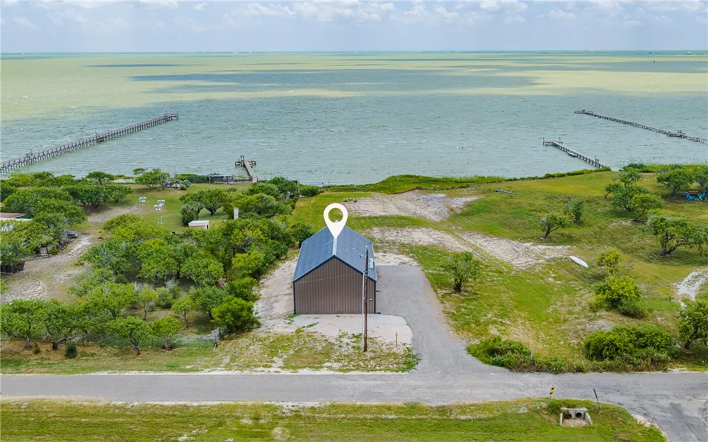 1102 1st Street Bayside, TX 78340