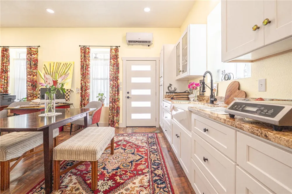 1102 1st Street Bayside, TX 78340