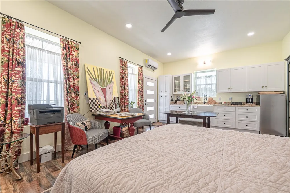 1102 1st Street Bayside, TX 78340