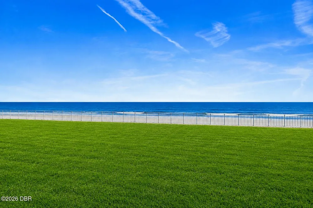 2545 S Atlantic Avenue #104-105 Daytona Beach Shores, FL 32118
