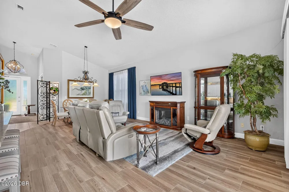 1234 Crown Pointe Lane Ormond Beach, FL 32174
