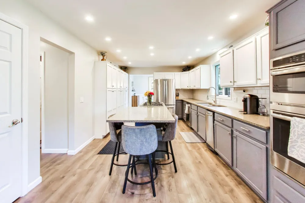 4015 Silver Oaks Drive St. Joseph, MI 49085