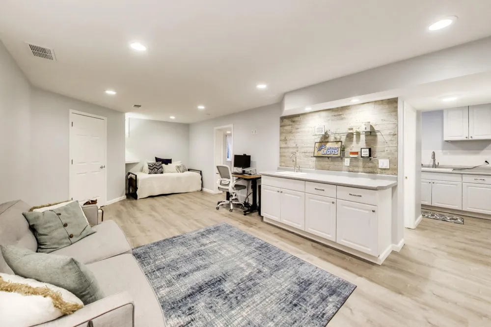 4015 Silver Oaks Drive St. Joseph, MI 49085