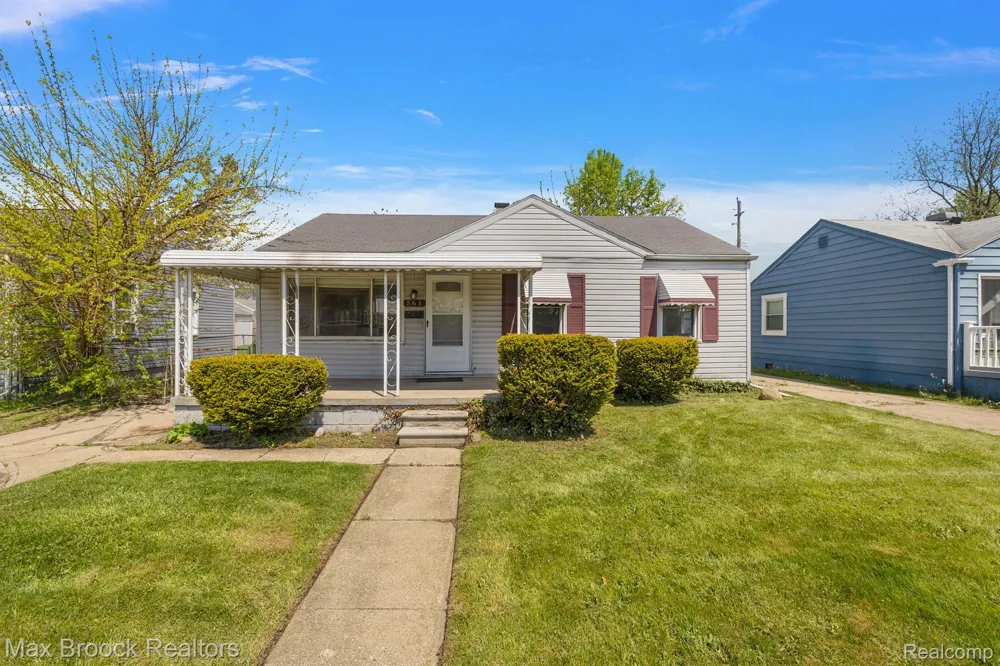 561 E Bennett Avenue Ferndale City, MI 48220