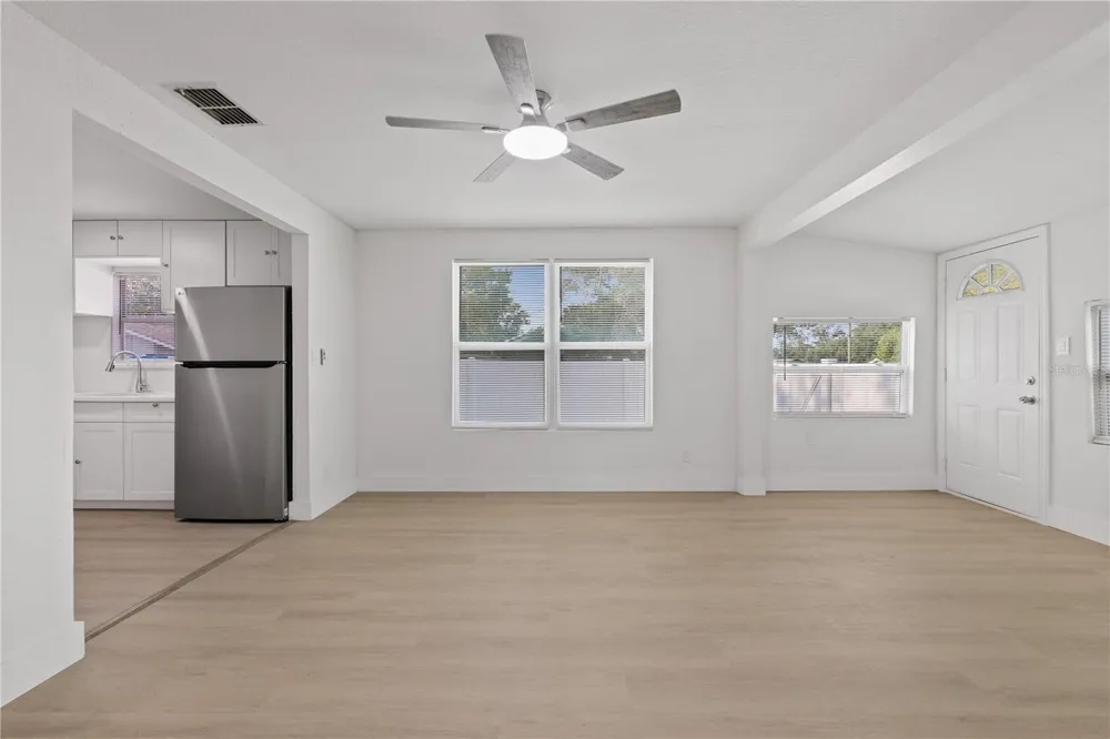 8714 BLVD Tampa, FL 33604