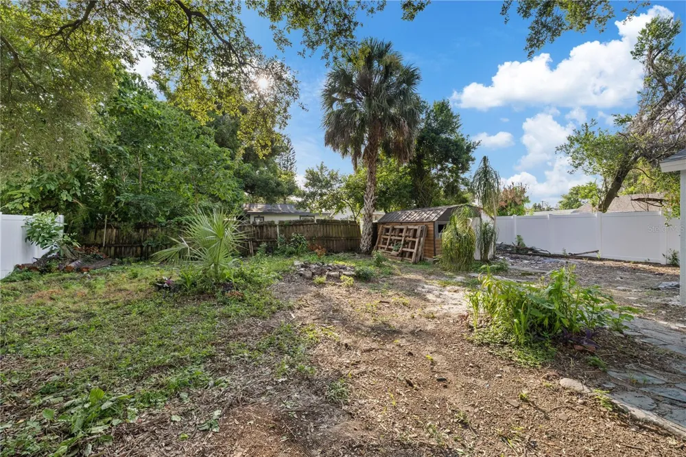 8714 BLVD Tampa, FL 33604