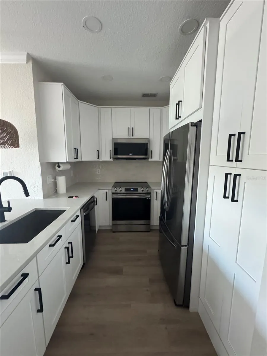 5000 CULBREATH KEY WAY #8-122 Tampa, FL 33611