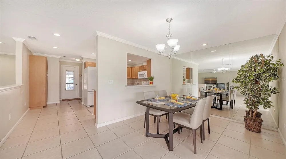5621 PALM AIRE DRIVE Sarasota, FL 34243