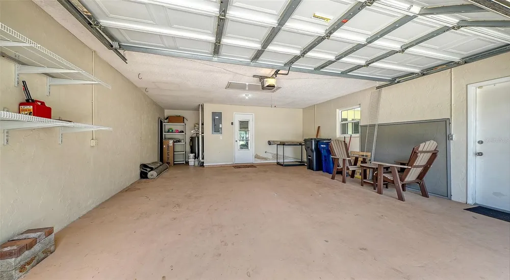 5621 PALM AIRE DRIVE Sarasota, FL 34243