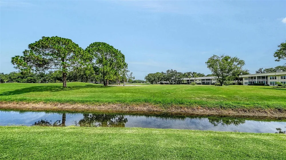 5621 PALM AIRE DRIVE Sarasota, FL 34243