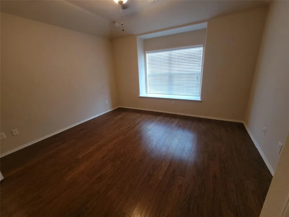 8913 Eastwood Avenue Cross Roads, TX 76227