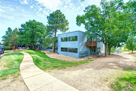 1572 Bradley Drive #B