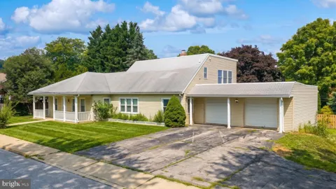 419 COTTAGE PLACE