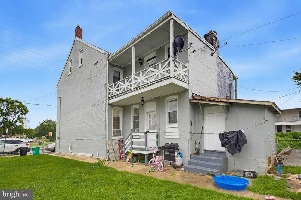 326 SMITH STREET York, PA 17401