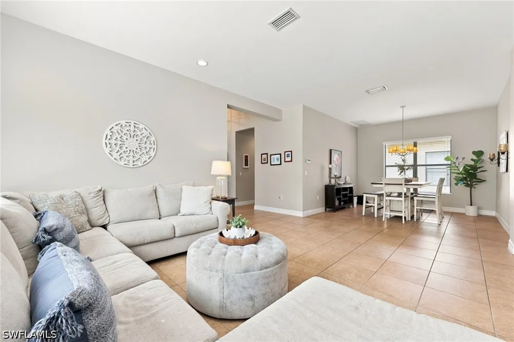 Pleasant Springs Drive Naples, FL 34119