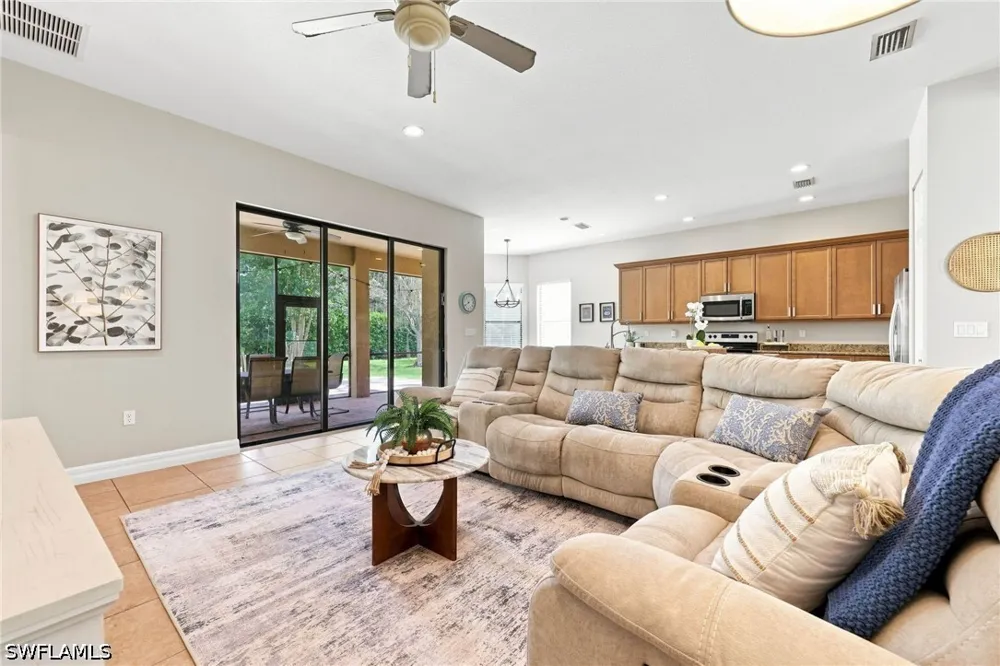 Pleasant Springs Drive Naples, FL 34119