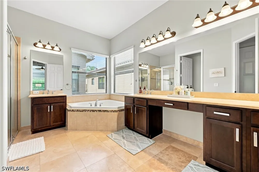 Pleasant Springs Drive Naples, FL 34119