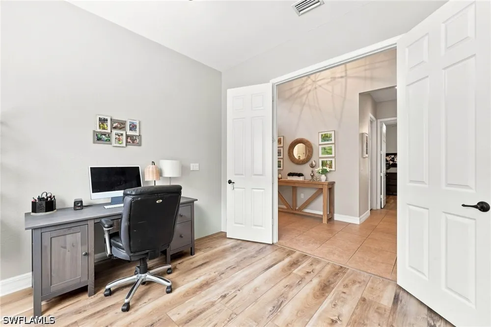 Pleasant Springs Drive Naples, FL 34119