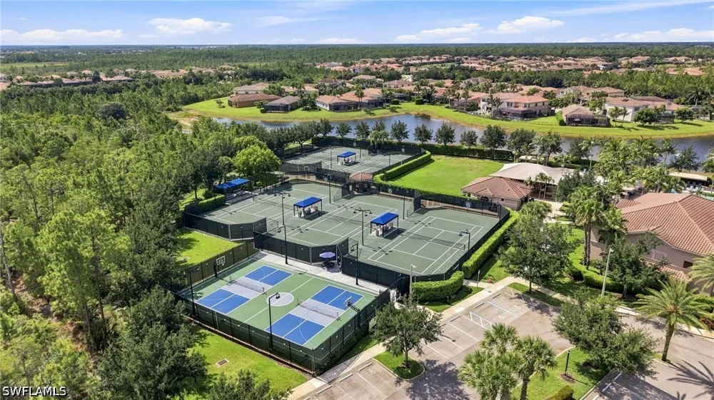 Pleasant Springs Drive Naples, FL 34119